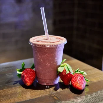 Oxford-2023-Chocolate-Strawberry-Smoothie_8327-High-Res Oxford-2023-Chocolate-Strawberry-Smoothie_8327-High-Res